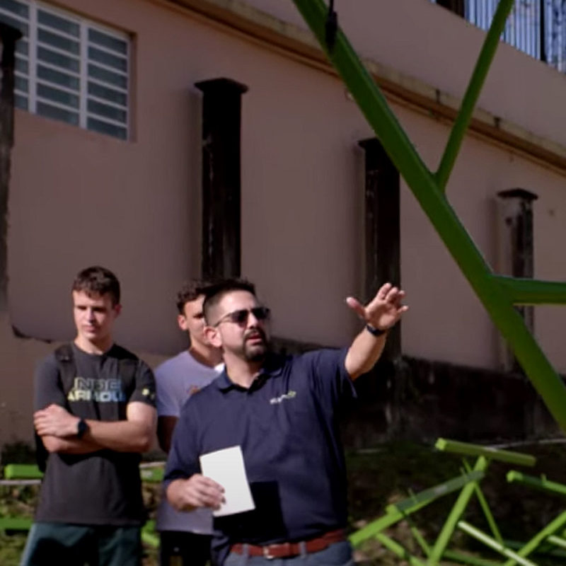 Prof. Yamil Colón leading a team of Notre Dame students in Puerto Rico